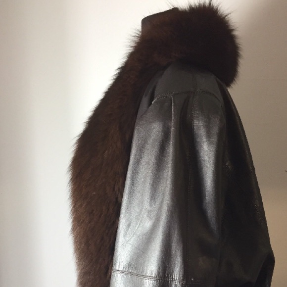 Leather & Genuine Fox Fur 3/4 Car Coat - Picture 2 of 8